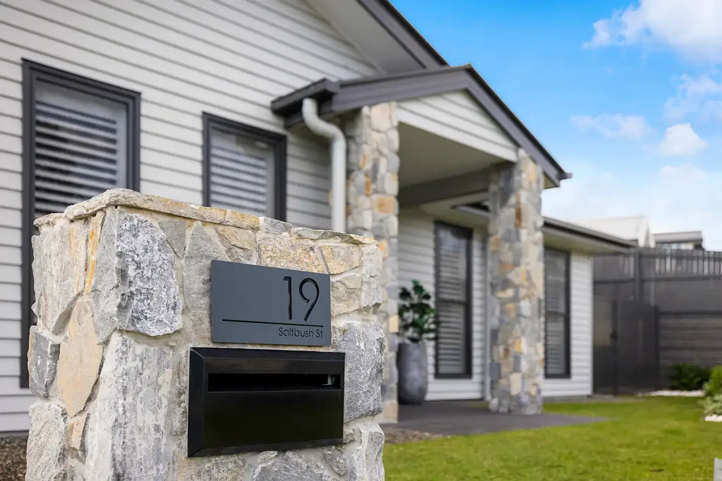 Redland Bay 4ห้องนอน BRAND NEW LOWSET FAMILY HOME