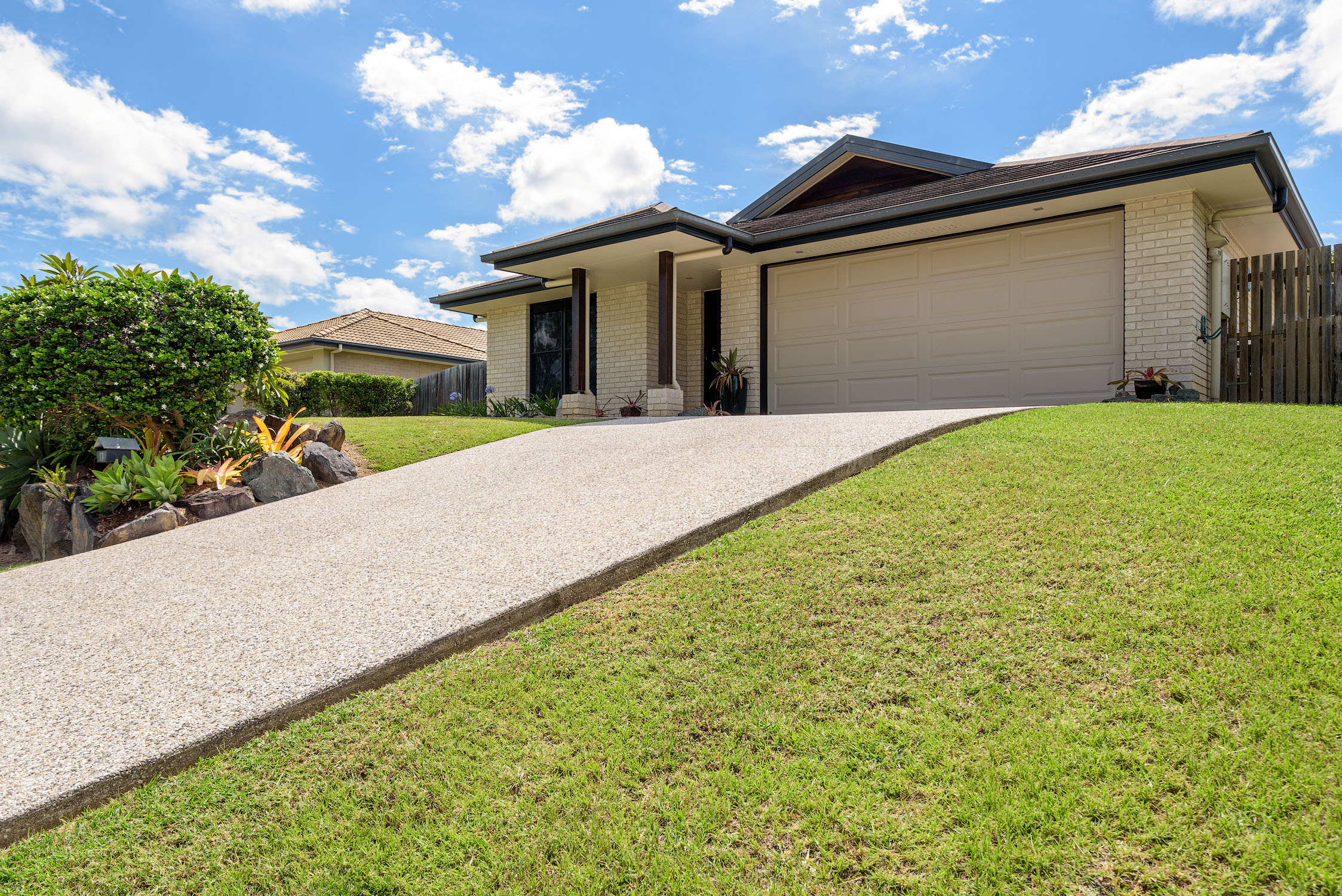 11 PRESIDENTIAL AV, JONES HILL QLD 4570, 0 rūma, 0 rūma horoi, House