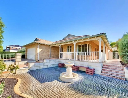 49 Tuart Street, Yokine, North East Perth, 4 ਕਮਰੇ, 2 ਬਾਥਰੂਮ, House