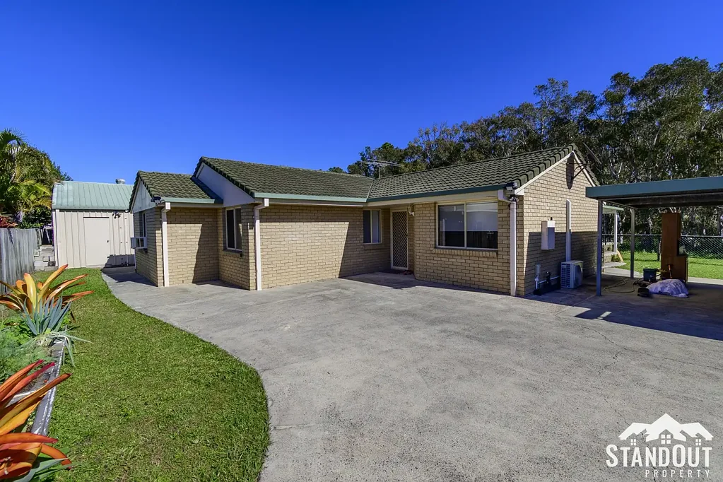 Sandstone Point 3غرفة نوم Endless Potential with a Huge Powered Shed & No Rear Neighbours