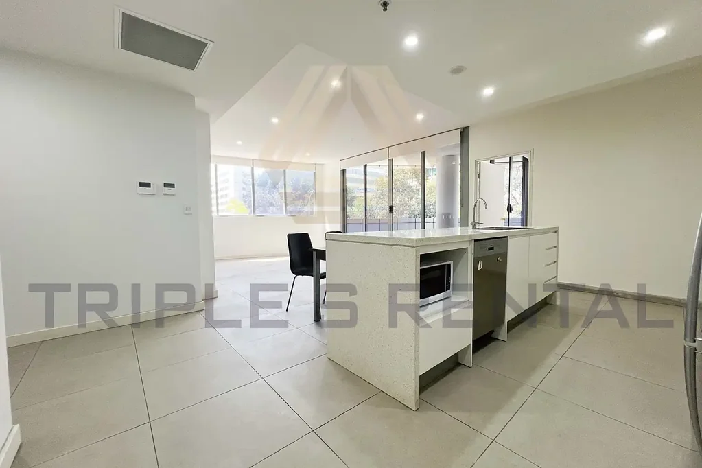 Unfurnished 3 Bedroom Apartment Now For Rent!!!