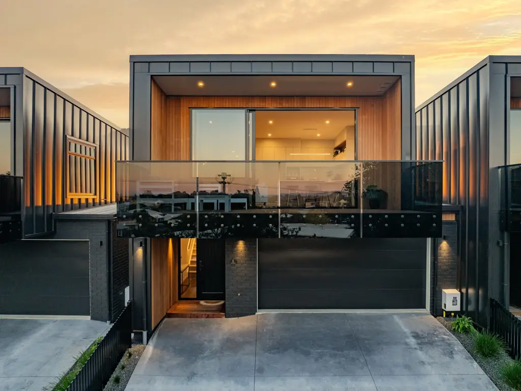 Dinsdale 3 Bedroom Luxe Living