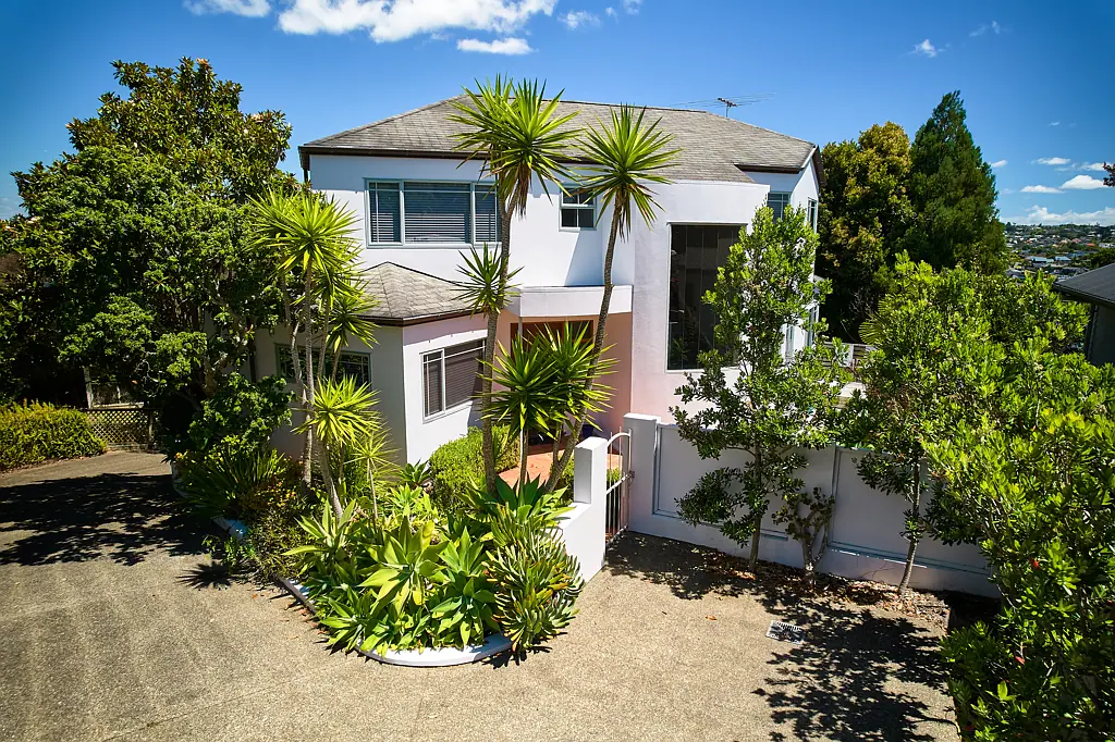 24A Carlisle Road, Browns Bay, North Shore City, Auckland
