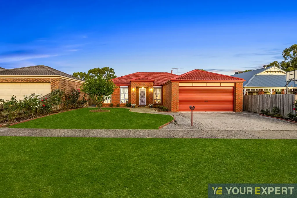 70 Dunbarton Drive, Pakenham, VIC 3810