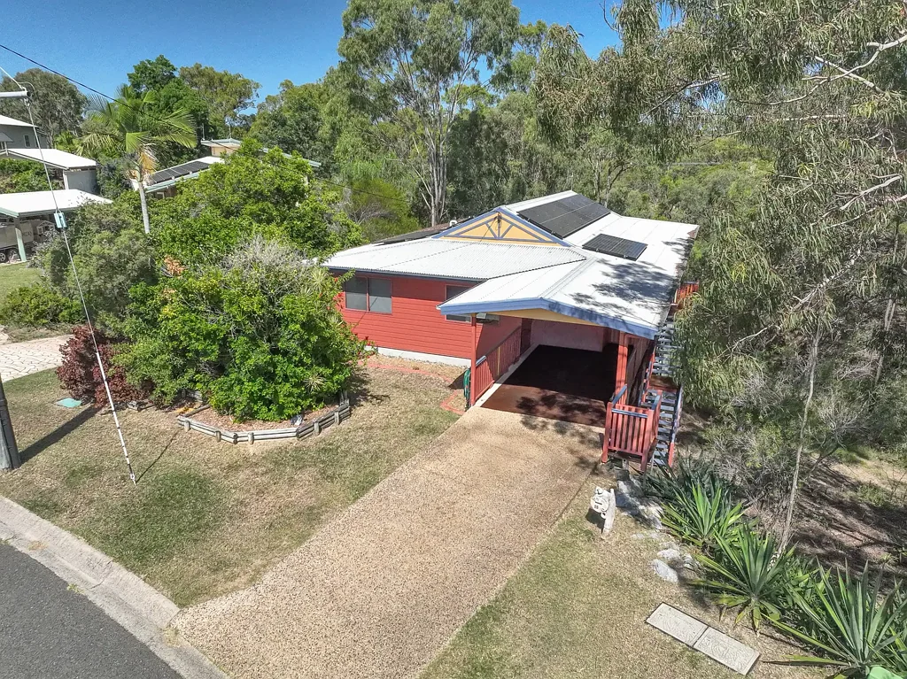 15 Fitzroy Avenue, Clinton, QLD 4680