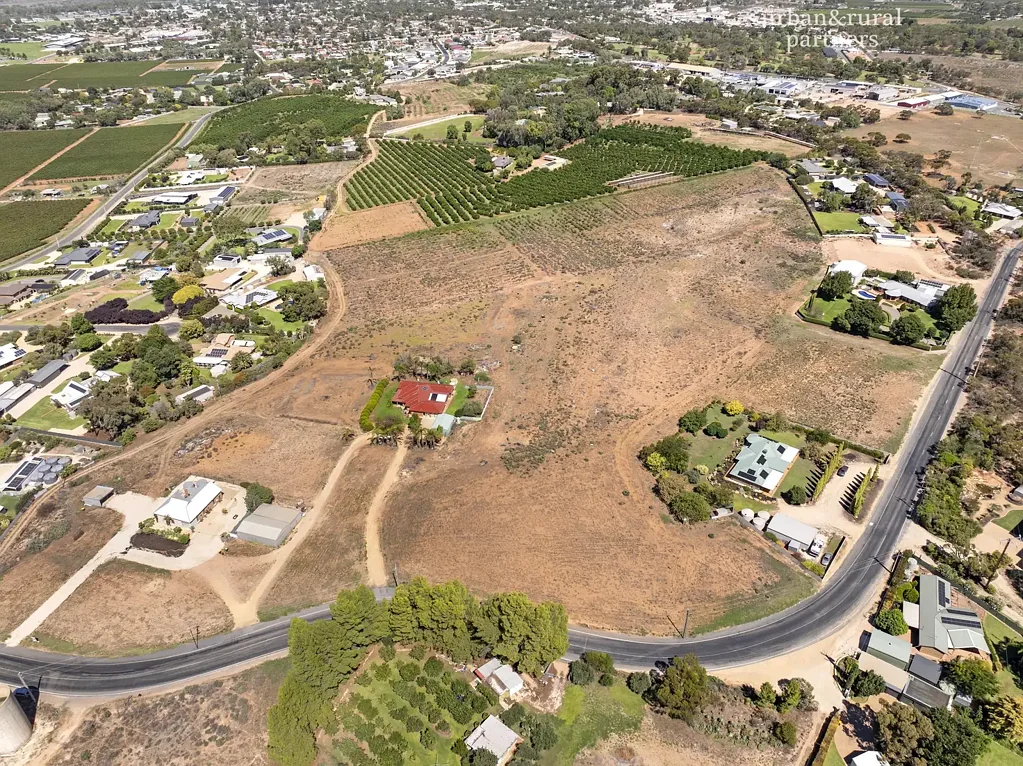 Berri THREE ALLOTMENTS AVAILABLE APPROX ONE ACRE EACH!