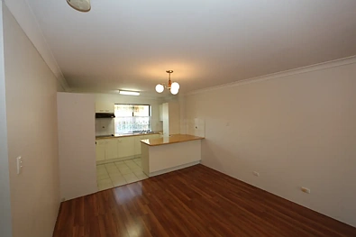 Unit 4/233 Cavendish Rd, Coorparoo, QLD 4151, 2 slaapkamers, 1 badkamers, Unit