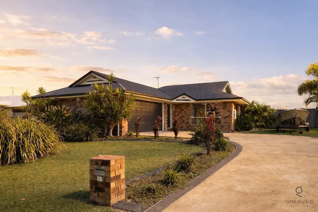 221 Barolin Esplanade, Coral Cove, QLD 4670