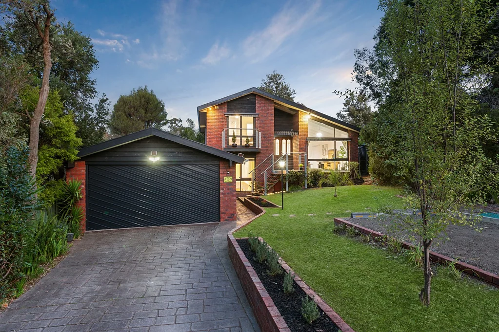 2 Algona Court, St Helena, VIC 3088