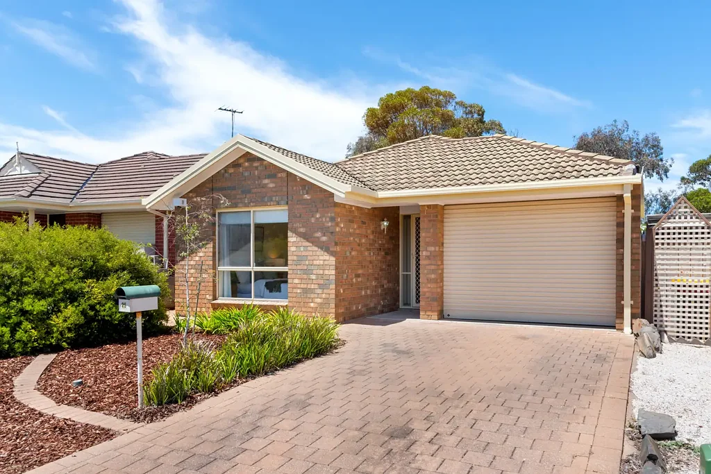 25 Cambourne Crescent, Seaford, SA 5169
