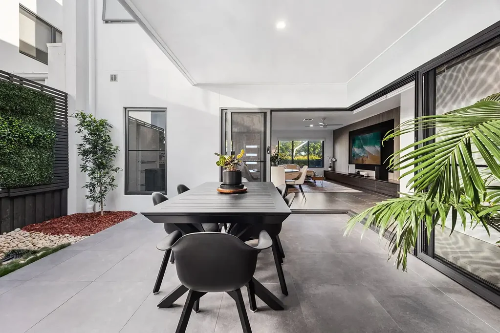 Palmview 4 Slaapkamer Sophisticated Terrace Living in the Heart of Harmony - REF: 4482