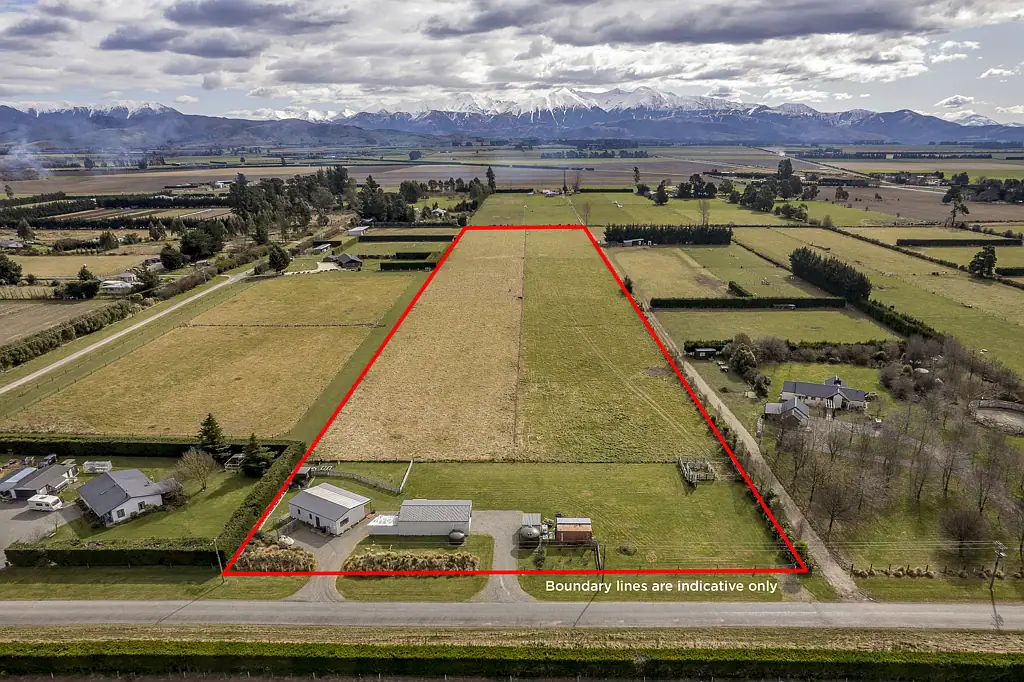 Sheffield  Generous land with stunning mountain views