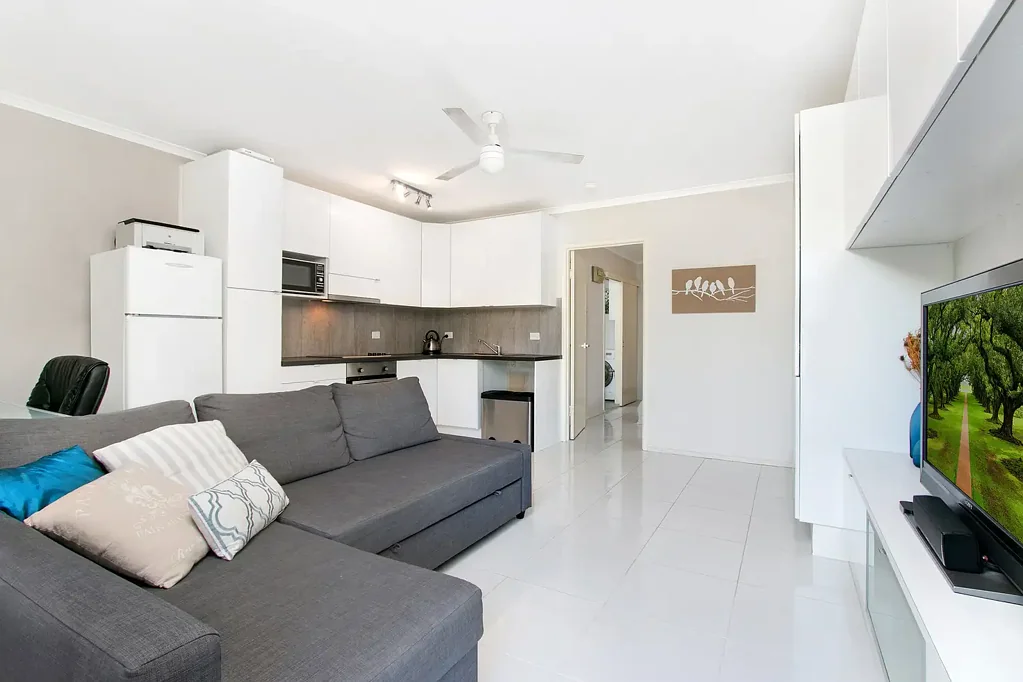 City Fringe Apartment