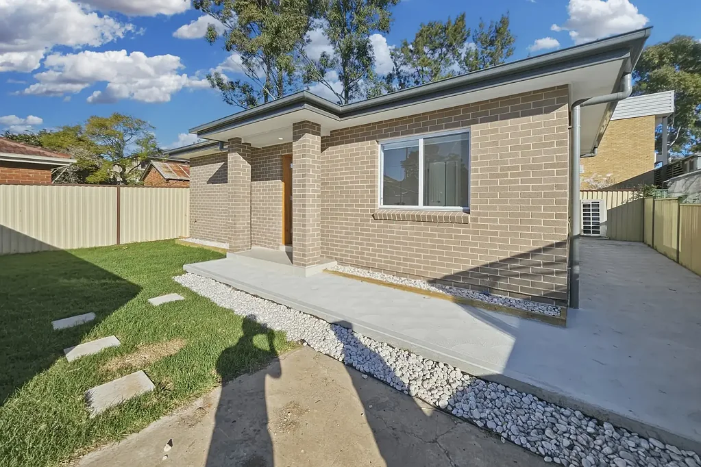 Brand new two bedroom granny flat in a prime location