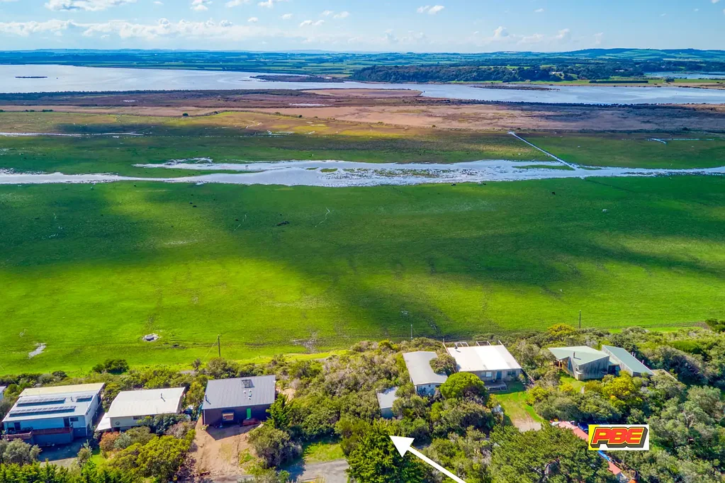 Venus Bay All reasonable offers considered !