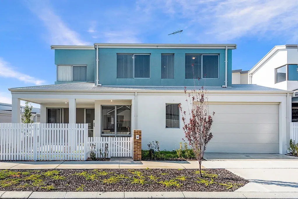 16 Ametrine Street, Treeby, WA 6164