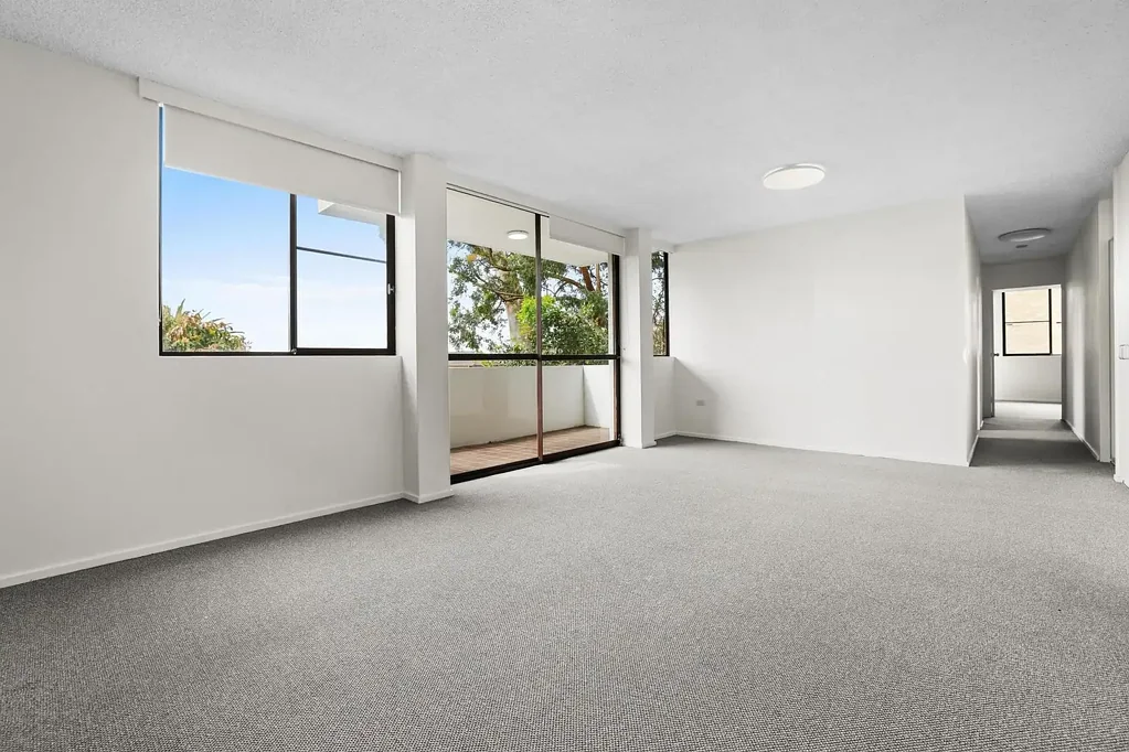 Sun-bathed North facing apartment close to all amenities.