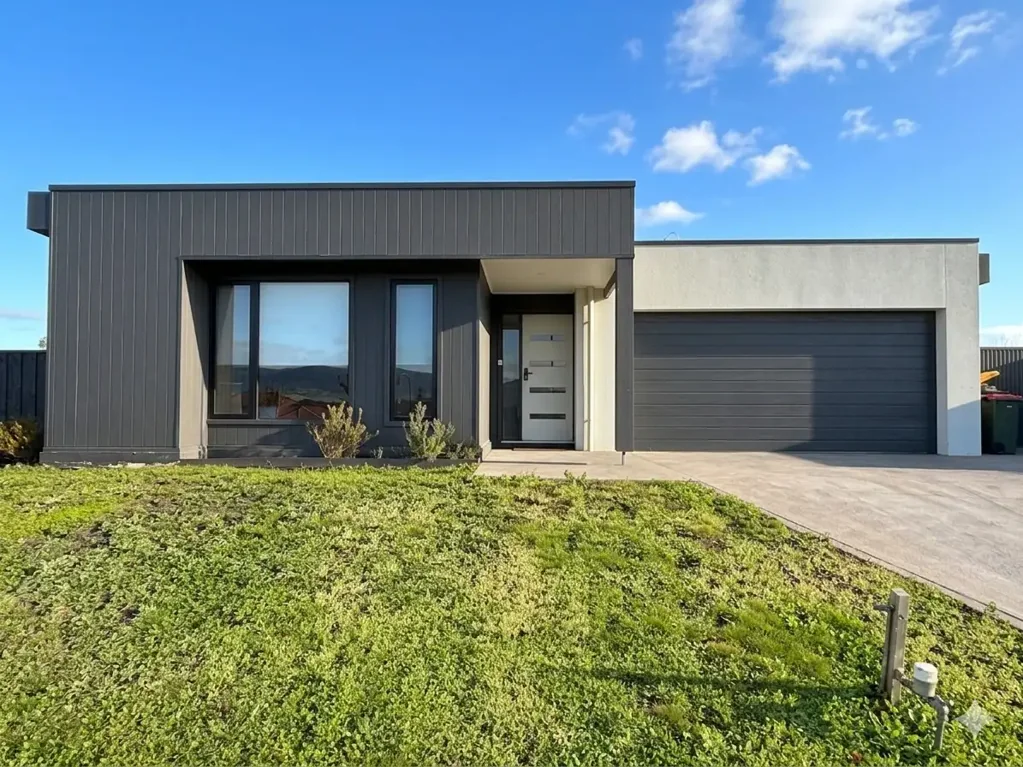 Spacious Family Living in a Sought-After Warragul Location