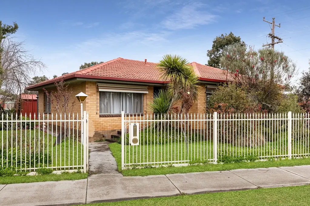 35 Black Street, Long Gully, VIC 3550