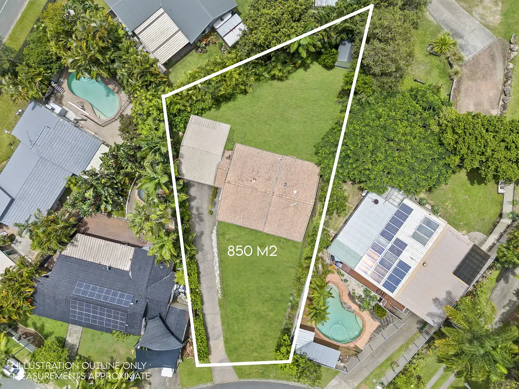 4 Claudia Court, Currumbin Waters, QLD 4223