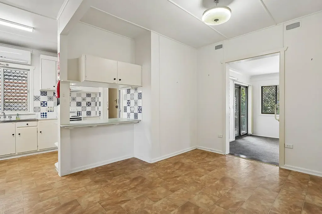 Coastal Convenience Just Moments from Sawtell Beach