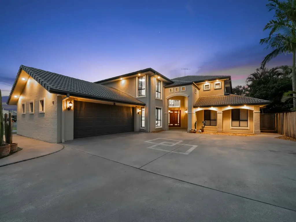 13 The Avenue, Windaroo, QLD 4207
