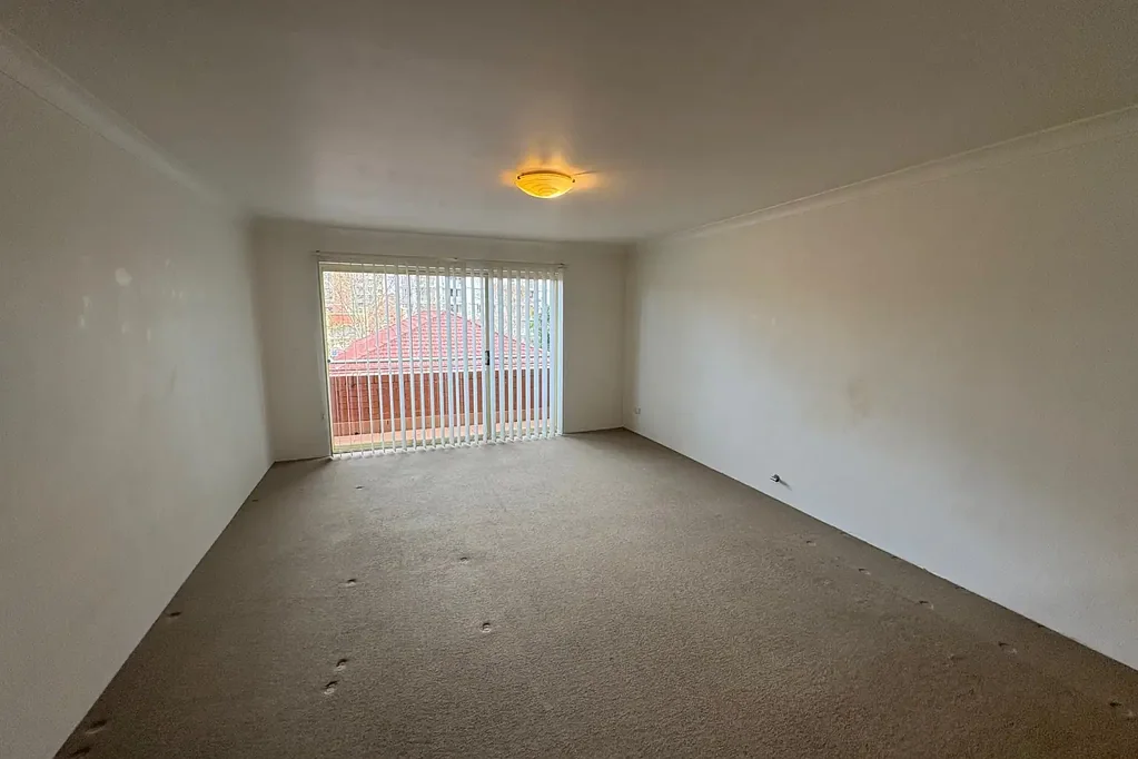 Top Floor Apartment in Prime Lifestyle Location Near UNSW