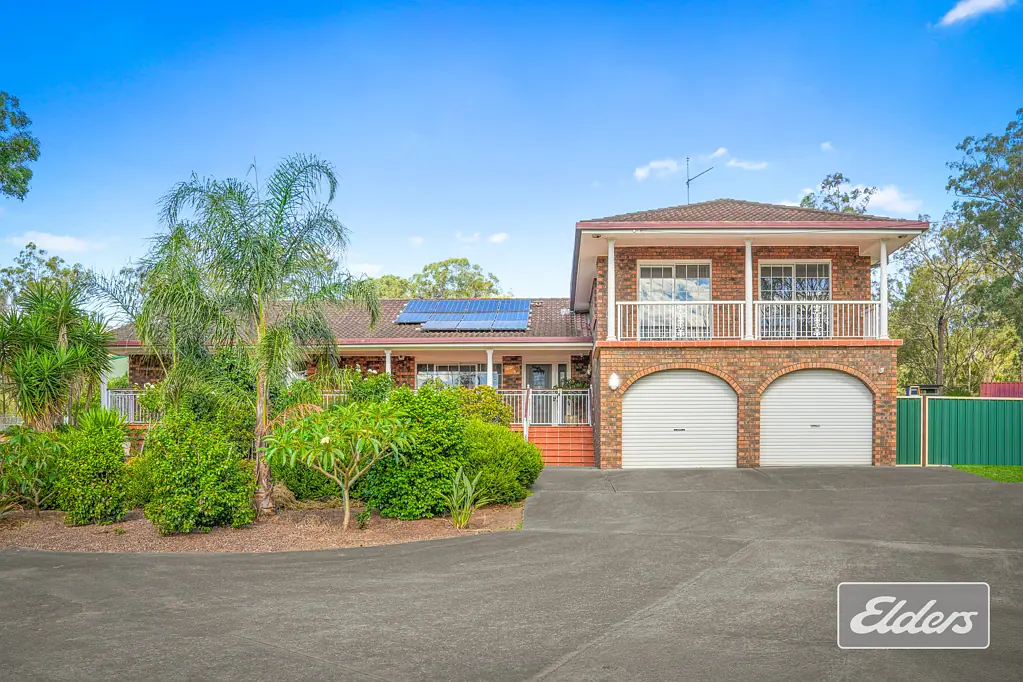 Pitt Town 5침실 Premium 5-Acre Acreage with Stunning Mountain Views on Pitt Town Road