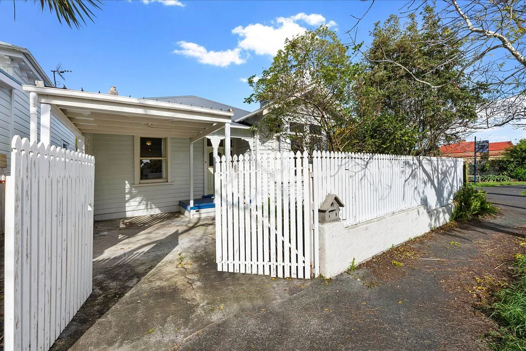 Charming Home in Vibrant Sandringham