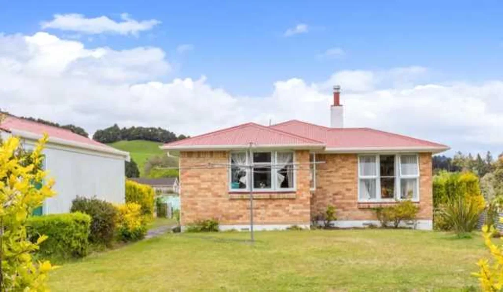 Taumarunui 3બેડરૂમ Solid and smart
