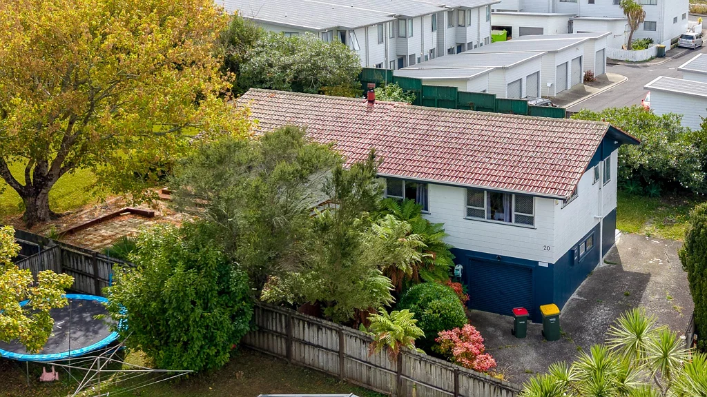 Henderson 3Moenga MORTGAGEE SALE