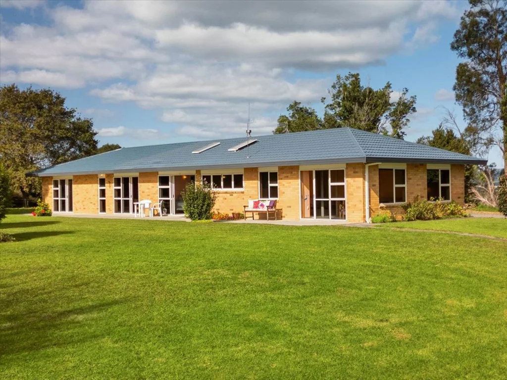 Whakamarama 4ਬੈੱਡਰੂਮ Water Views, Flexible Living, Prime Location