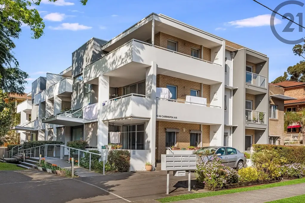 Spacious 2 Bedroom Apartment in Prime Hurstville Location