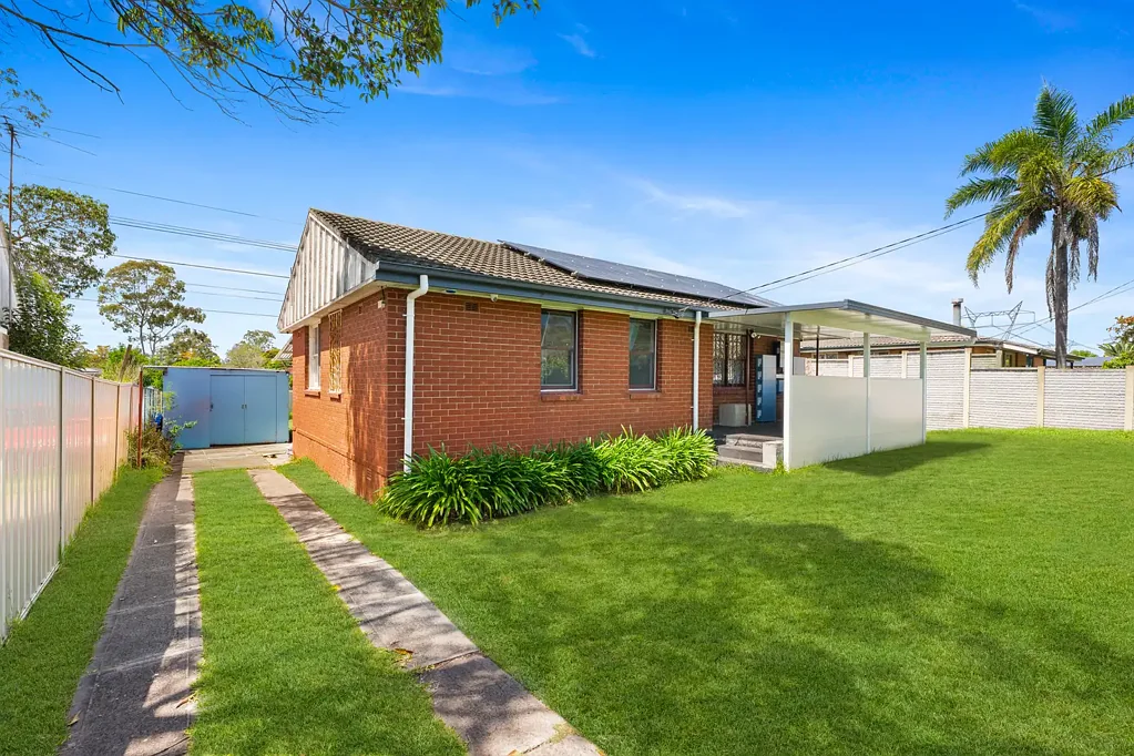 Lethbridge Park 3Kwarto Modern Upgrades with Room to Enjoy