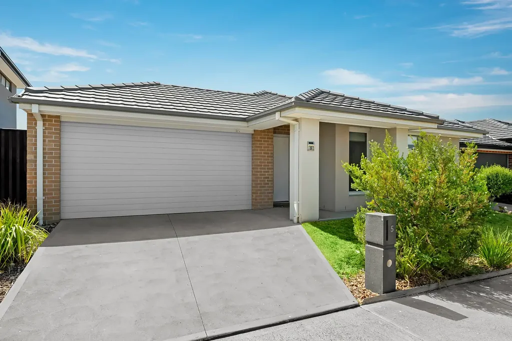5 Flow Street, Mambourin, VIC 3024