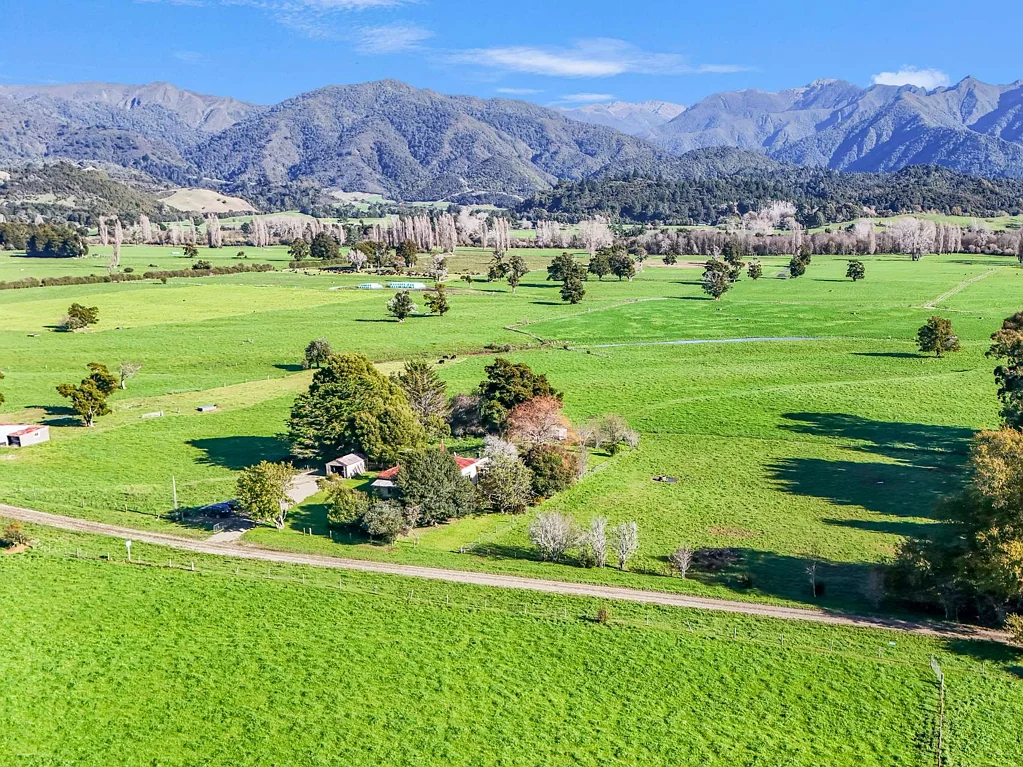 Takaka 4部屋 Lifestyle opportunity in East Takaka!