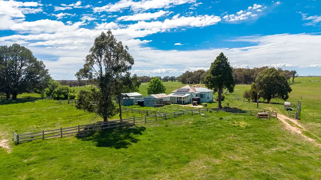 Crookwell Acreage, Charm & Cosy Country Living
