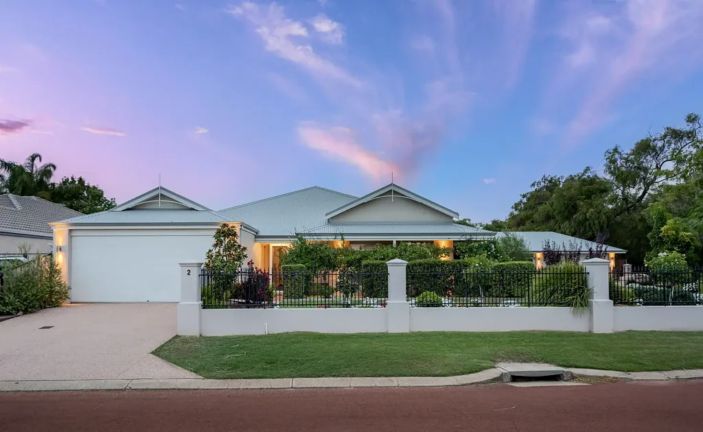 2 Clover Crescent, Busselton, WA 6280