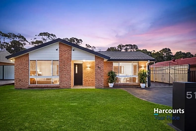 Hassall Grove 4房 黄金地段的翻新四卧室住宅！ UNDER CONTRACT BY MATT DEBONO 0432 443 770