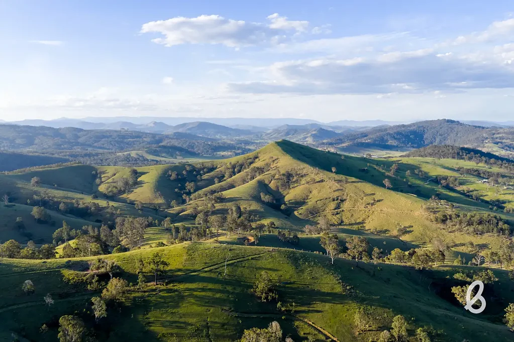 Gresford "Creightons Creek Station" Landmark Grazing Holding | Subdivision Potential (STCA)