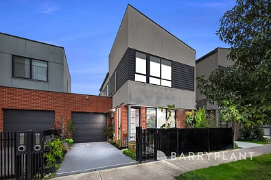 St Albans 3બેડરૂમ Modern Living In Prime St Albans Location!