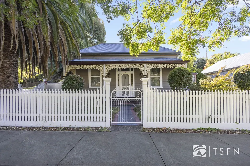 FULLY FURNISHED - SEE AGENT FOR AVAILABILITY
