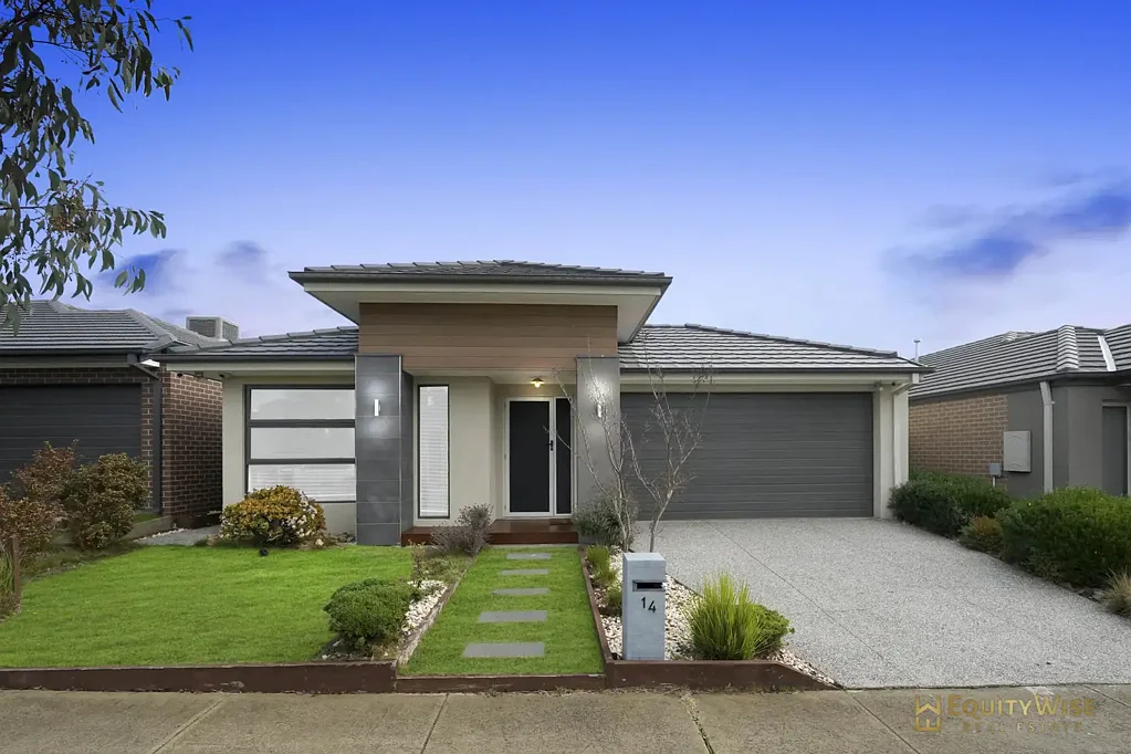 Manor Lakes 4Zimmer Comfort Living, Central Location!