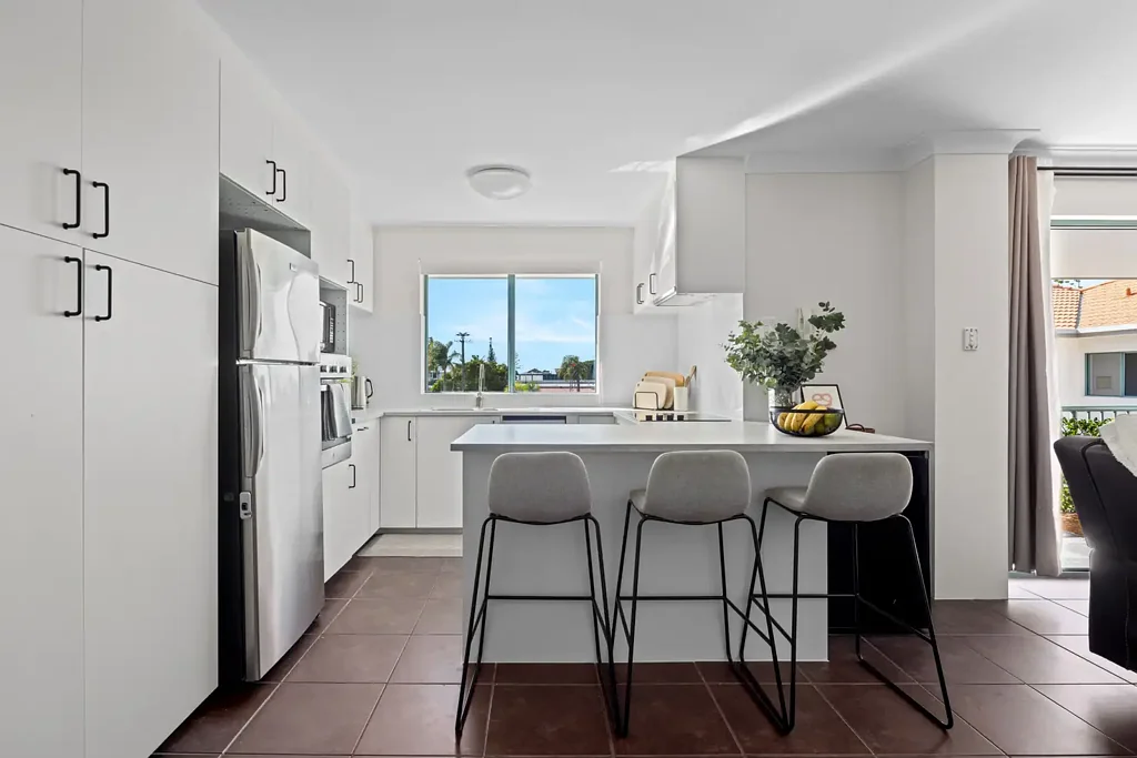 Mermaid Beach 2कमरा Top-Floor Coastal Living in the Heart of Mermaid Beach