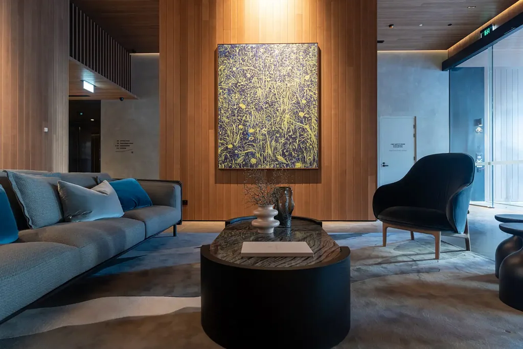 Upper House by Aria