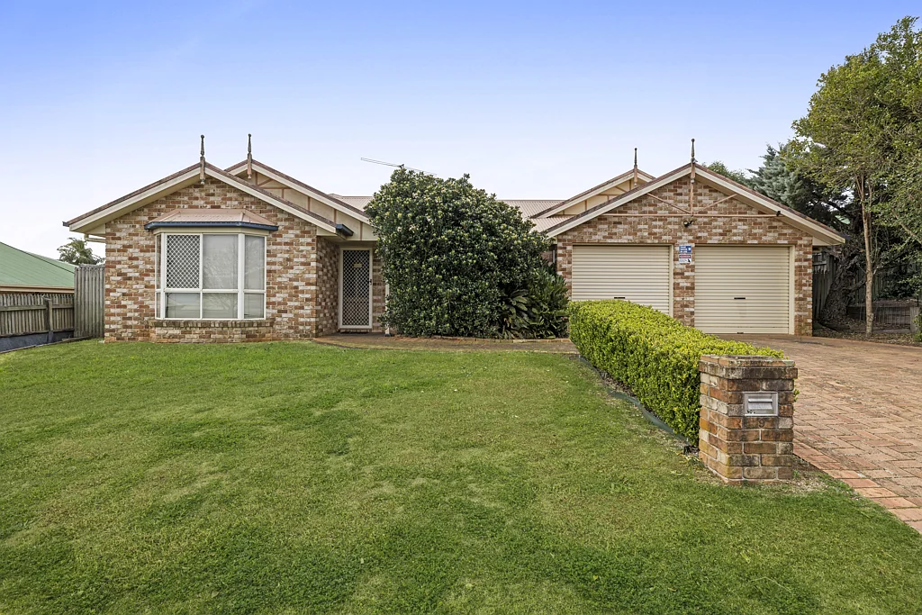 9 Stoneyhurst Court, Glenvale, QLD 4350