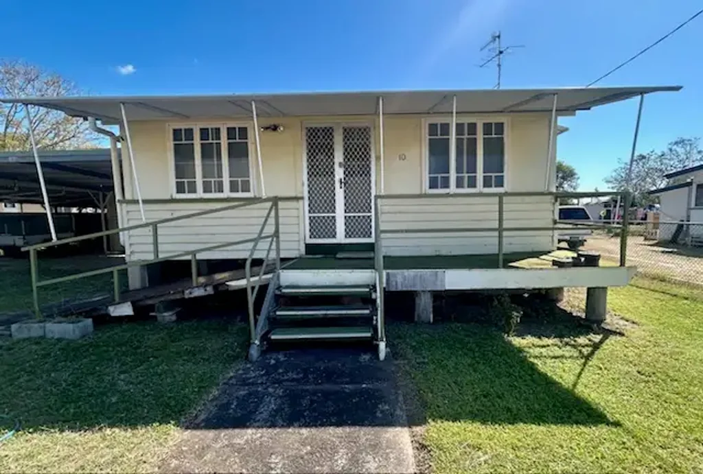South Gladstone 2部屋 Cute Cottage Renovator