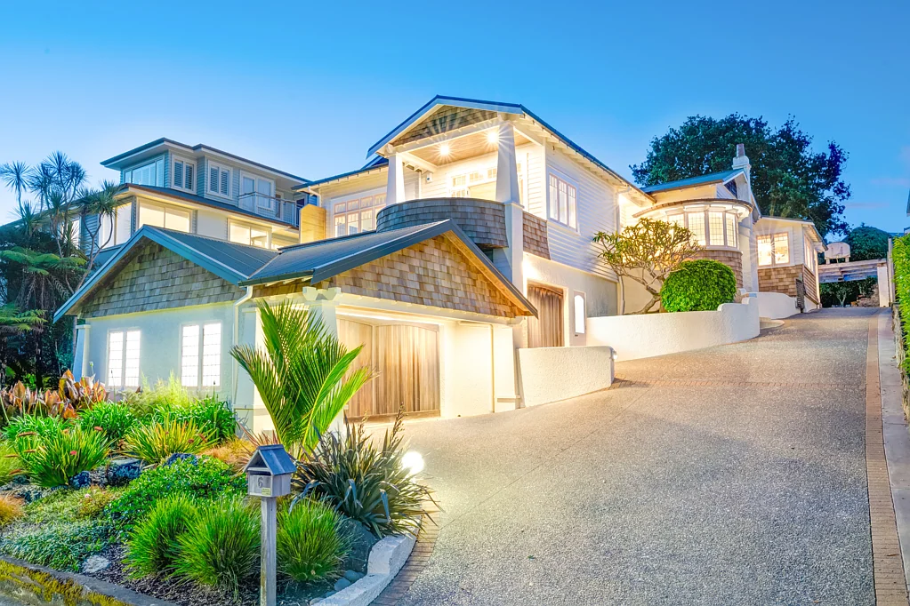 6 Seabreeze Road, Narrow Neck, North Shore City, Auckland