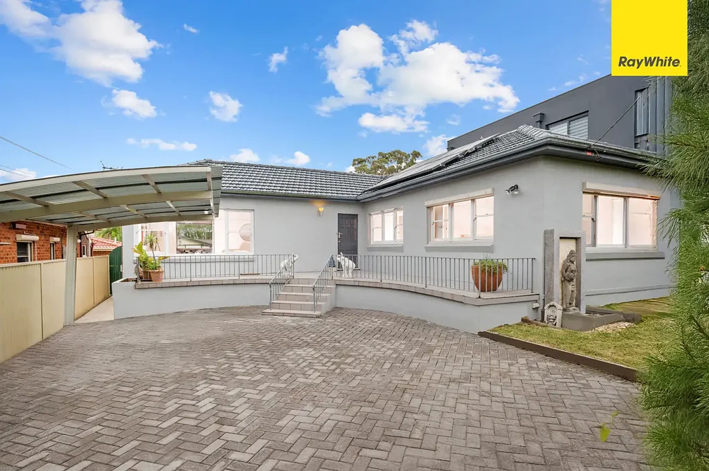North Ryde 3Kwarto Northerly aspect single level brick home + studio at prized locale
