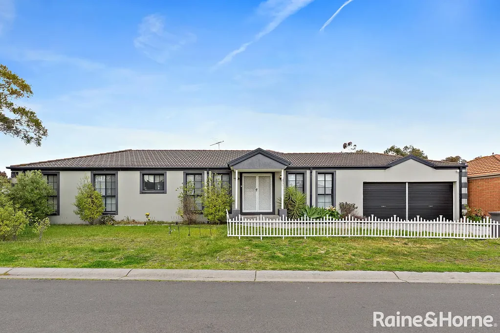 2 Sporing Court, Roxburgh Park, VIC 3064